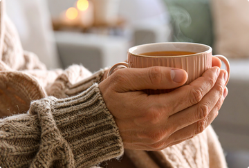 Káva alebo čaj? Vplyv kofeínu na spánok a cirkadiánny rytmus